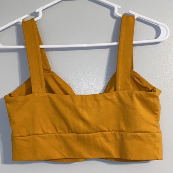 Forever 21 crop top - Picture 2 of 3